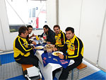 Členové španělského týmu našli zázemí u VEKRA-ČSMS Racing Teamu