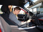 Z předání vozu BMW jezdci Jiřímu Formanovi v Autosalónu BMW Hradec Králové