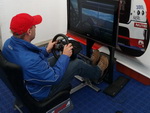 Michal Matějovský se měl možnost seznámít s tratí za pomoci počítačového simulátoru závodů