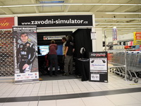 Závodní simulátor v OC FUTURUM Hradec Králové