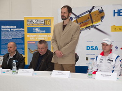 Karel Pohner během zahájení tiskové konference o připravované Rally Show a Helicopter Show na letišti v Hradci Králové